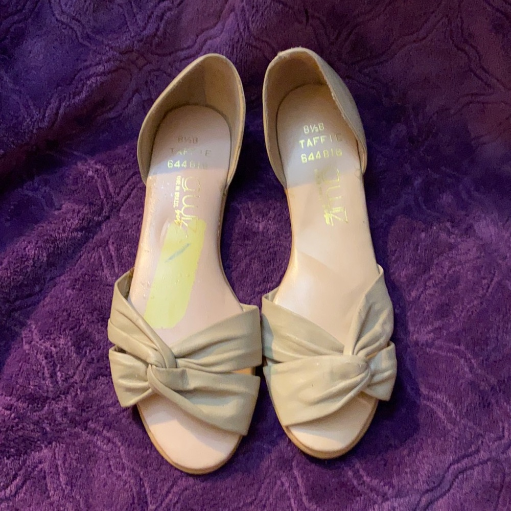 Taffie g.wiz  sandals 8.5